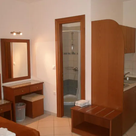 Liberty Apart Otel Chrysi Ammoudia